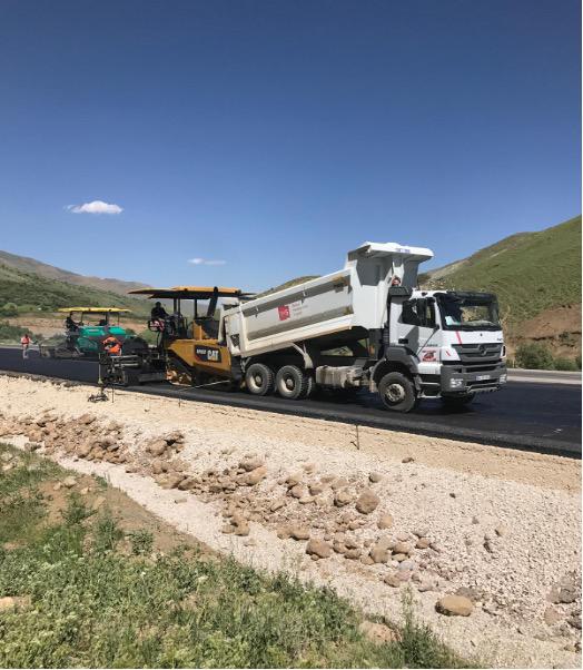 Hakkari Yüksekova İlçesi Hisar Dağı-Horisin Tepe-Muşi Tepe Yol Yapım İşi (YNS Beton - Zazhan İnş. İş Ort.)